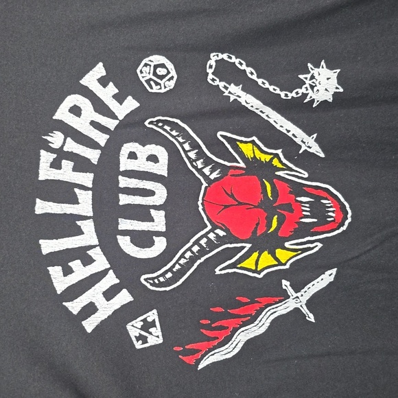 Netflix Stranger Things Hellfire Club Short Sleeve Tee Shirt Men's Size Medium - Picture 2 of 5